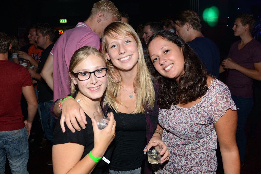 ../Images/Dinsdagavond kermis VdG 044.jpg